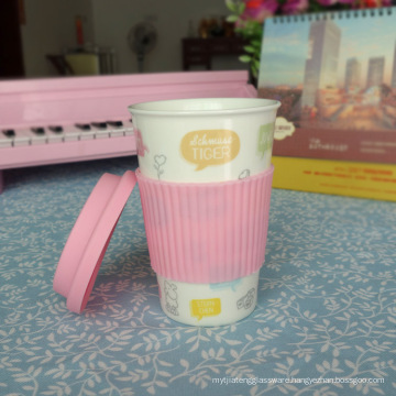 Customized bone china travel mug silicone lid and sleeve in different colour